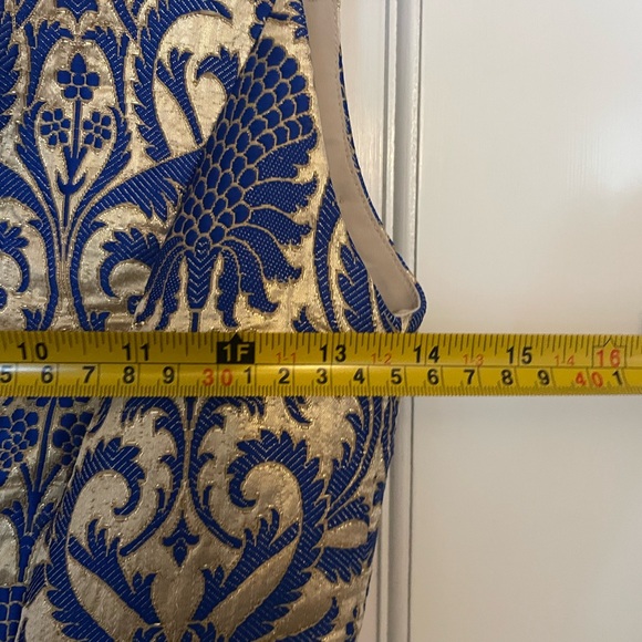 Alice + Olivia Blue and Gold Patterned Dress size 2 - Picture 4 of 5